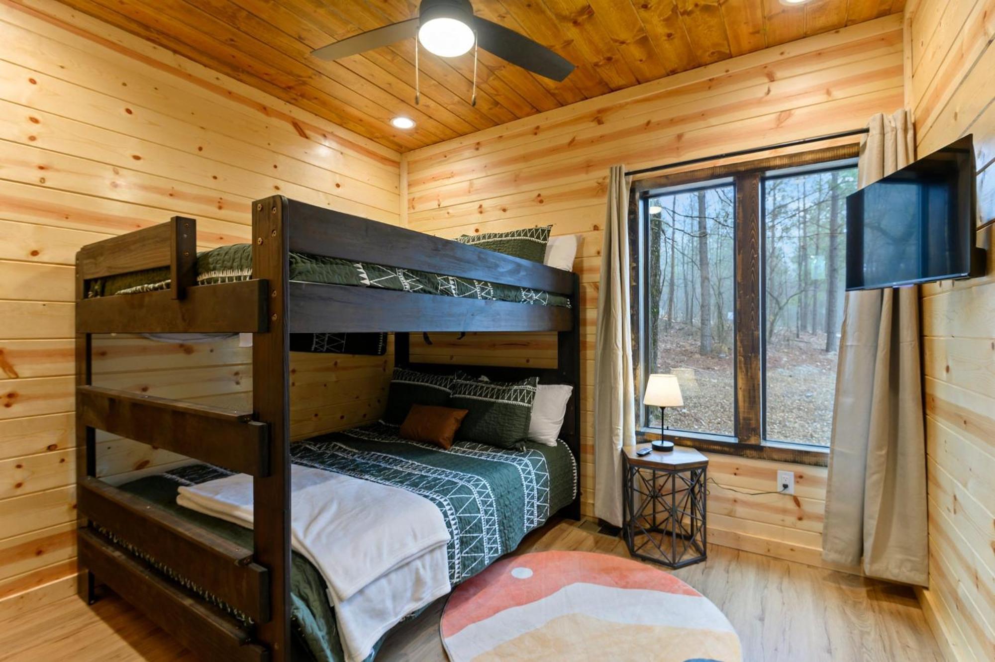 High On The Pines Villa Broken Bow Bagian luar foto