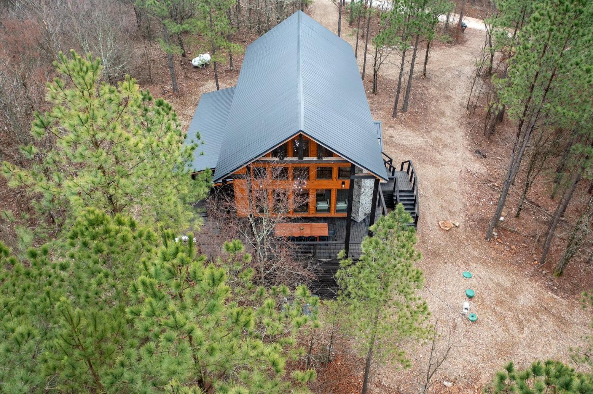 High On The Pines Villa Broken Bow Bagian luar foto