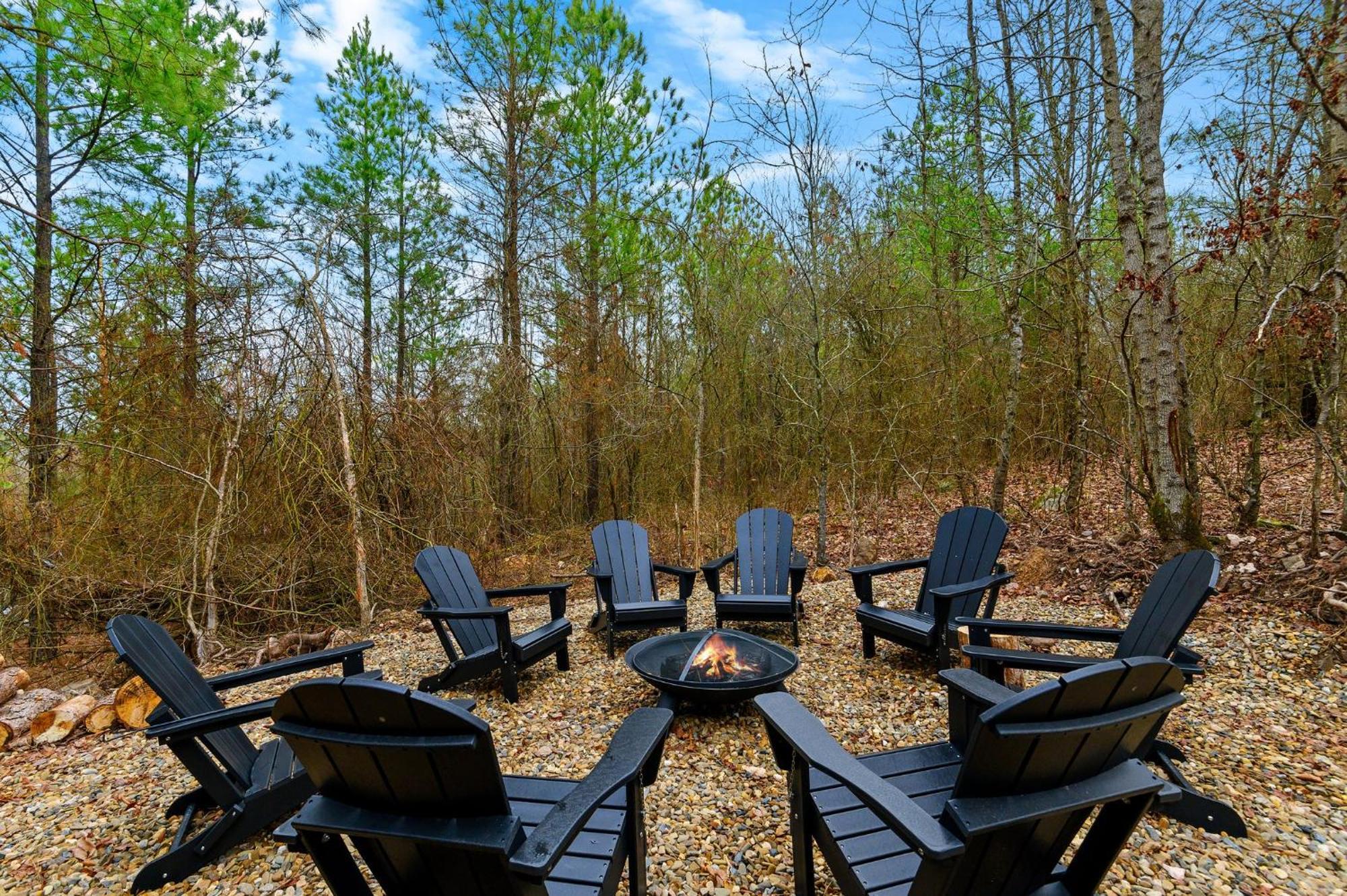 High On The Pines Villa Broken Bow Bagian luar foto